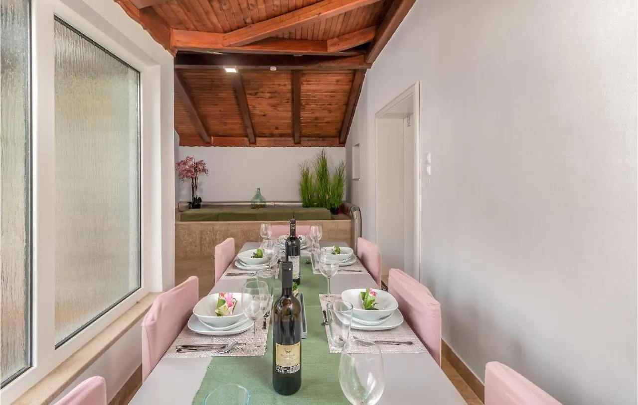 5 Bedroom Stunning Home In Ika 0*,  Croatia