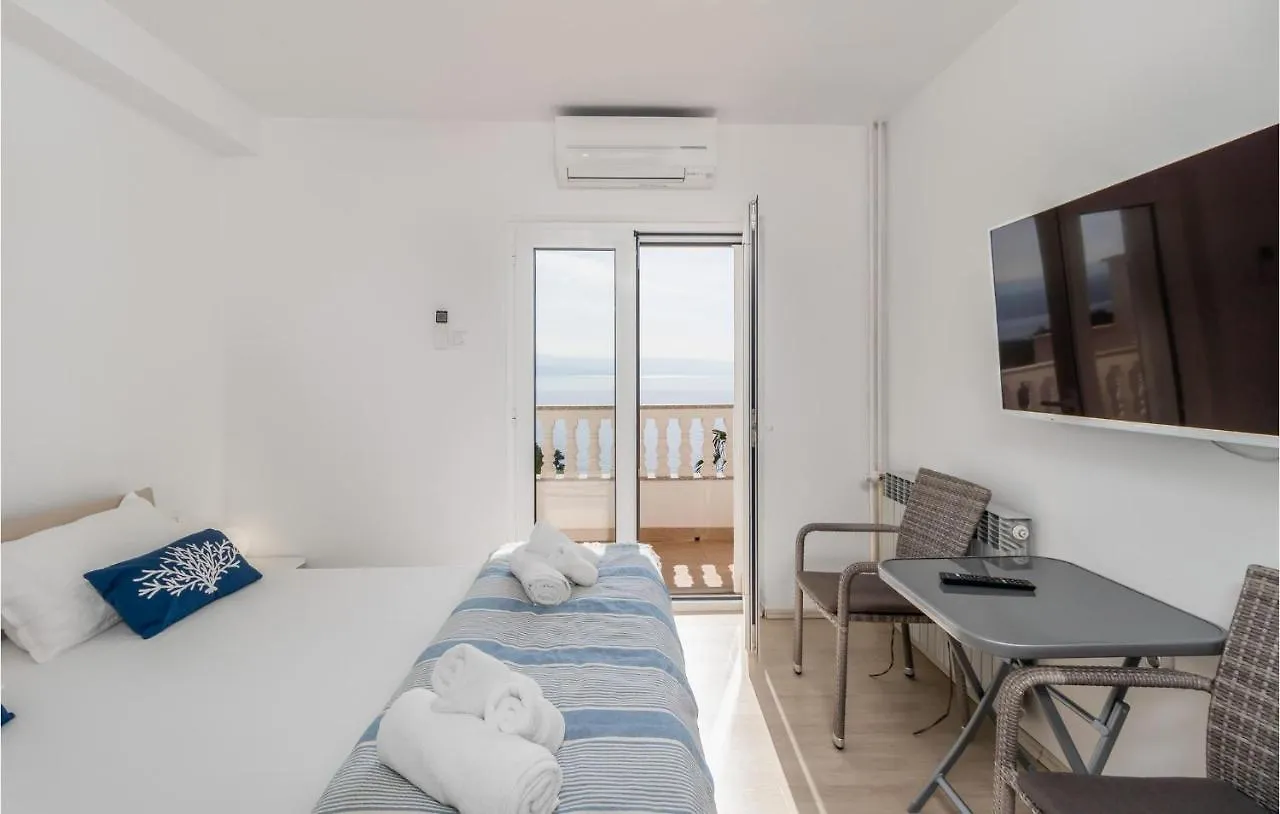 Holiday home 5 Bedroom Stunning Home In Ika